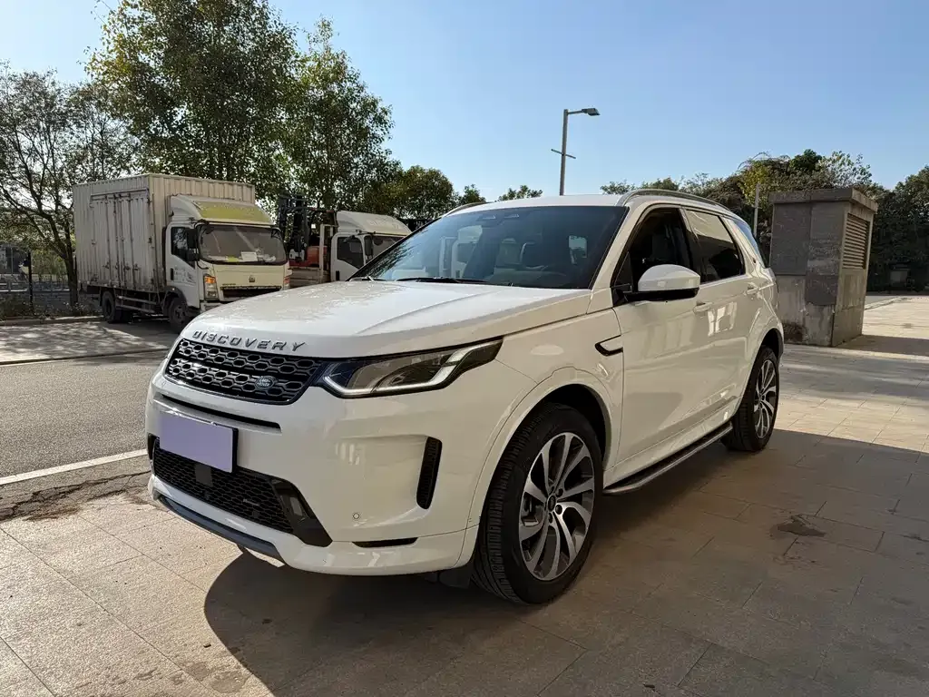 Land Rover Discovery Sport — фото 1