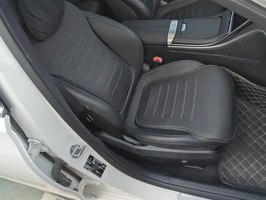 Mercedes-Benz C-Class 2023 из CN, фото 9