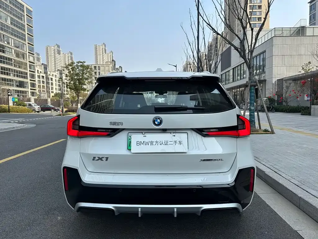 BMW iX1 2025 из CN, фото 6