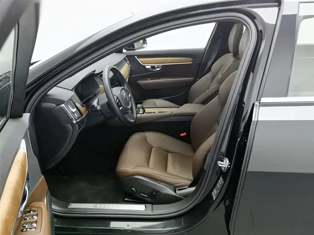Volvo S90 2023 из CN, фото 10