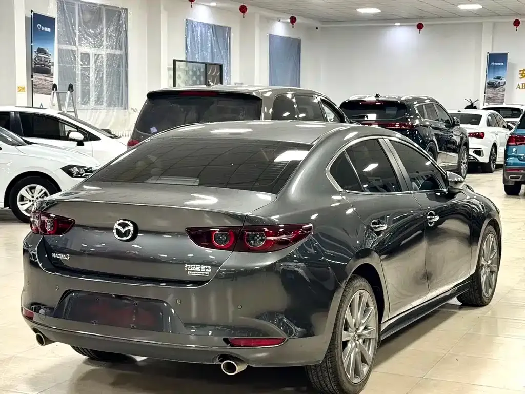 Mazda 3 Axela 2023 из CN, фото 4