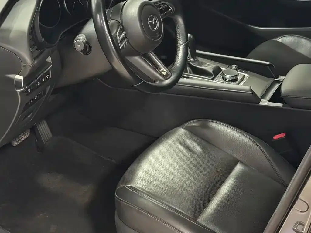 Mazda 3 Axela 2023 из CN, фото 3