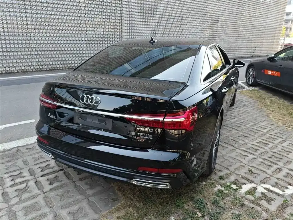 Audi A6L New Energy 2022 из CN, фото 2