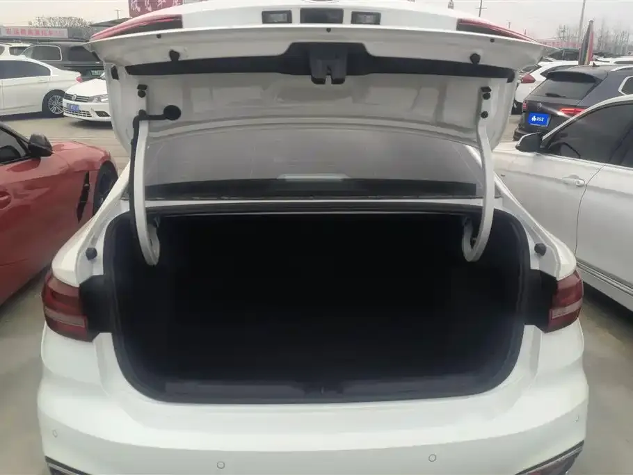 Volkswagen Lavida 2023 из CN, фото 7