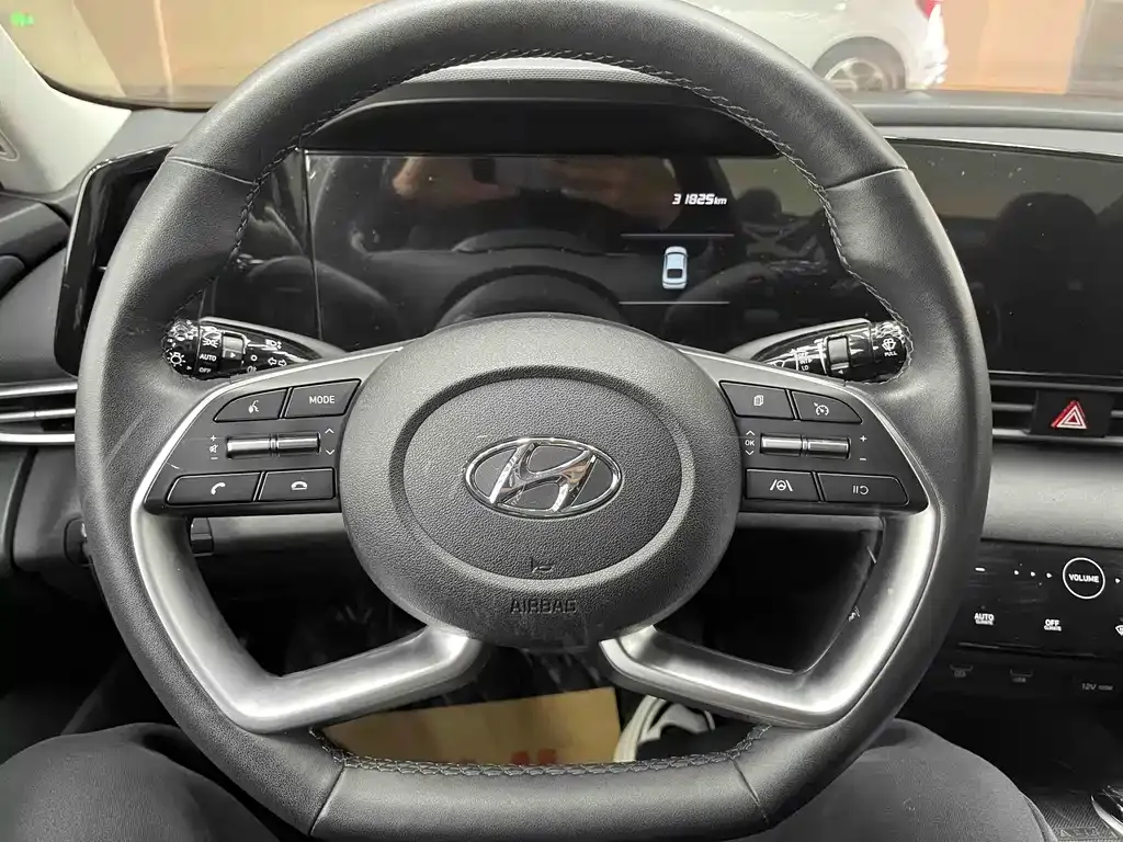 Hyundai Elantra 2022 из CN, фото 10