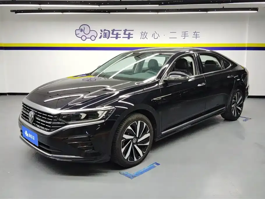 Volkswagen Passat — фото 1