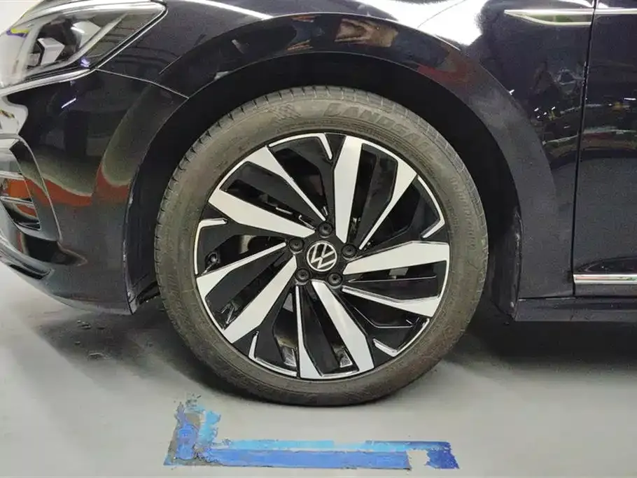 Volkswagen Passat — фото 10