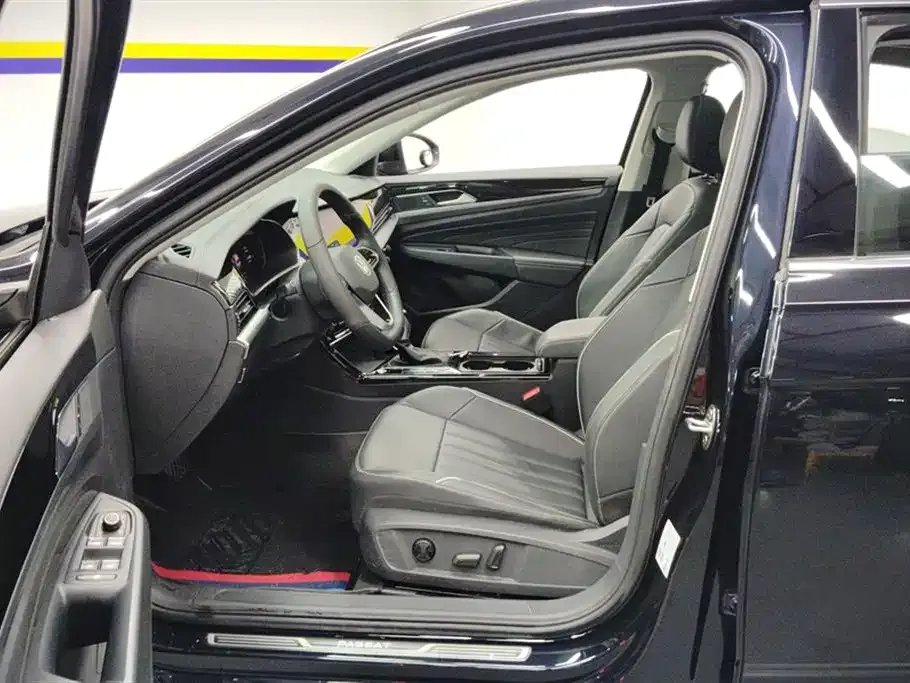 Volkswagen Passat — фото 7