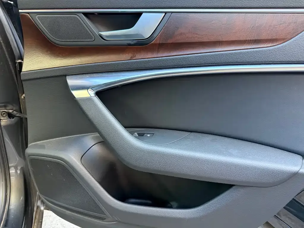 Audi A6 (Import) 2022 из CN, фото 2