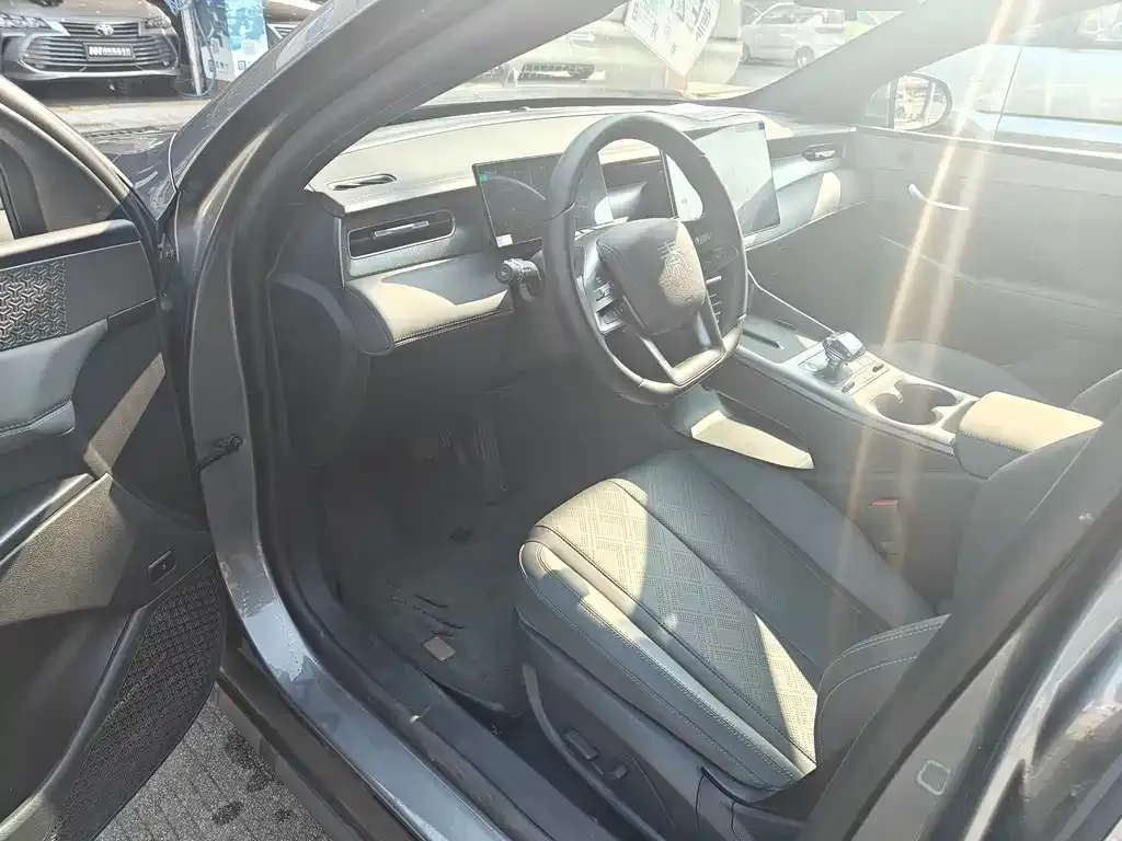 BYD Qin PLUS 2025 из CN, фото 5