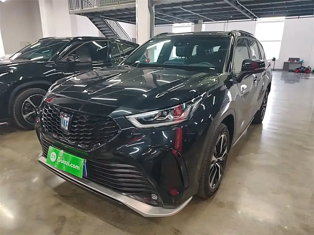 Toyota Crown Kluger 2025 из CN, фото 2
