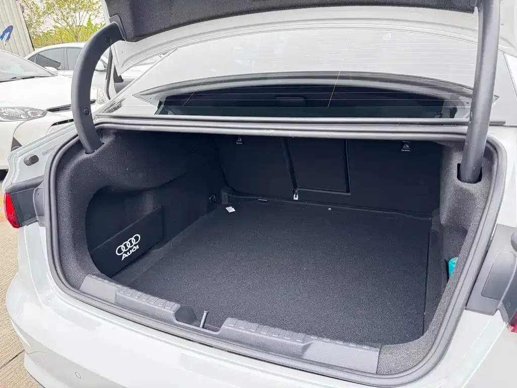 Audi A3 2021 из CN, фото 2