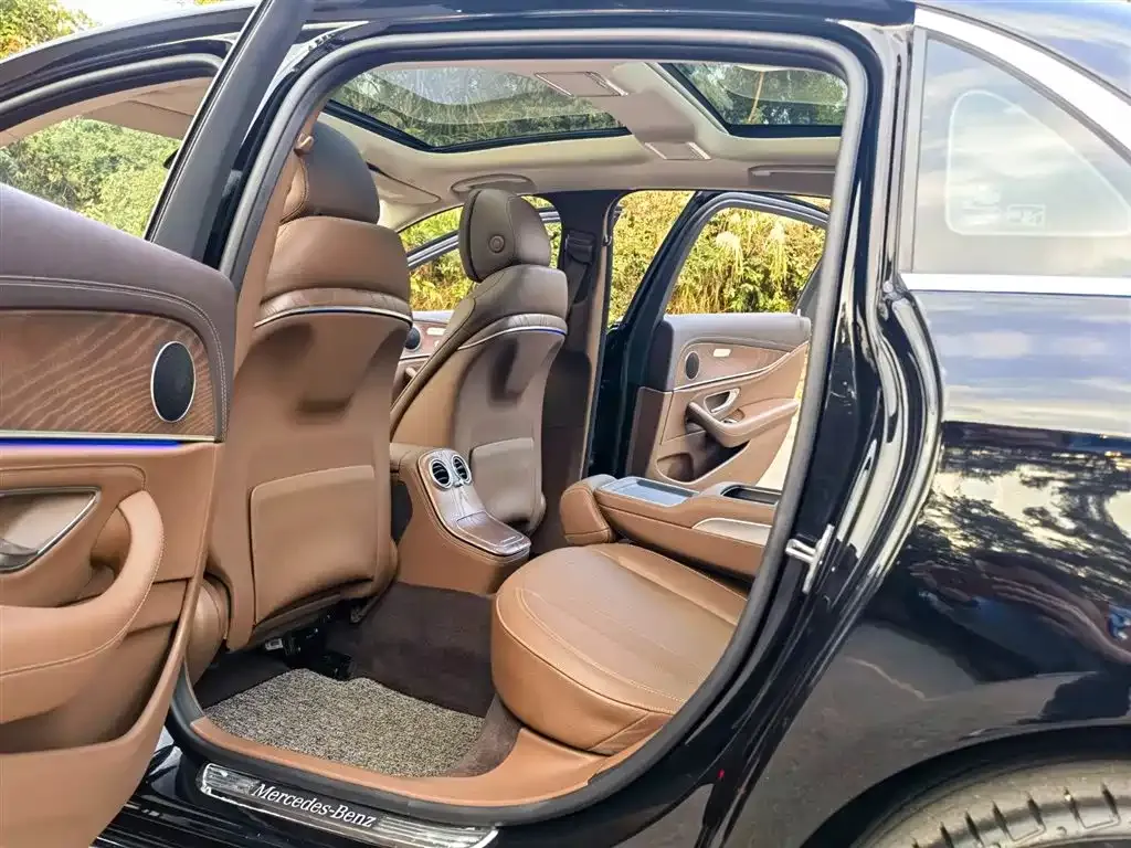 Mercedes-Benz E-Class 2022 из CN, фото 10