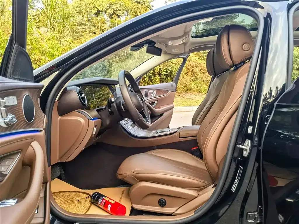 Mercedes-Benz E-Class 2022 из CN, фото 5