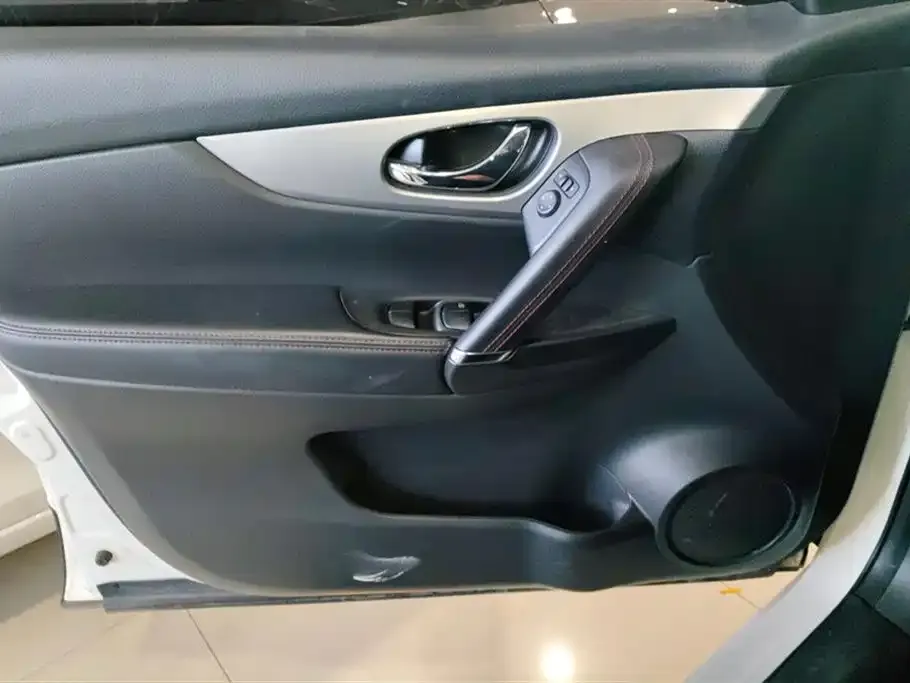 Nissan Qashqai 2021 из CN, фото 2