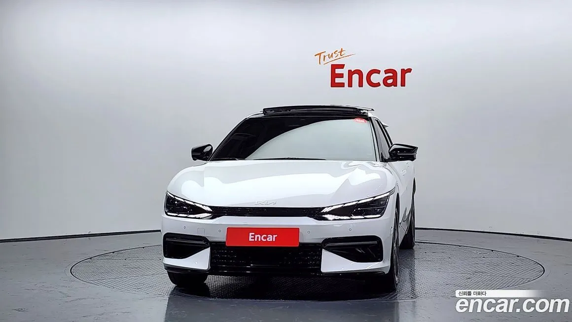 Kia EV6 2023 из KR, фото 3