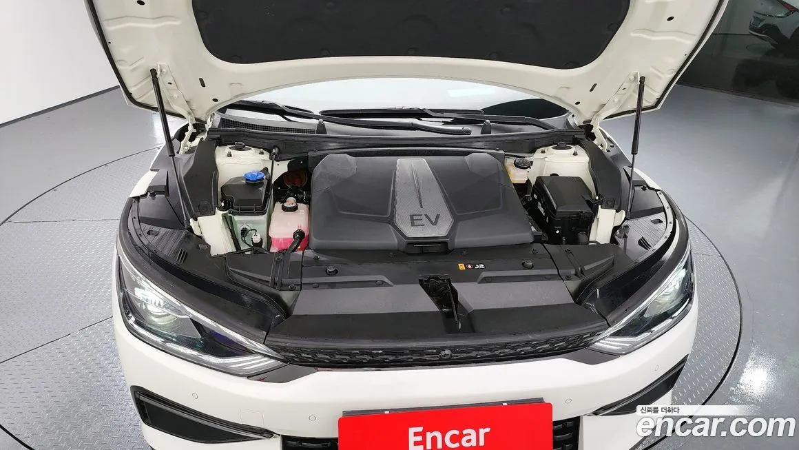 Kia EV6 2023 из KR, фото 4