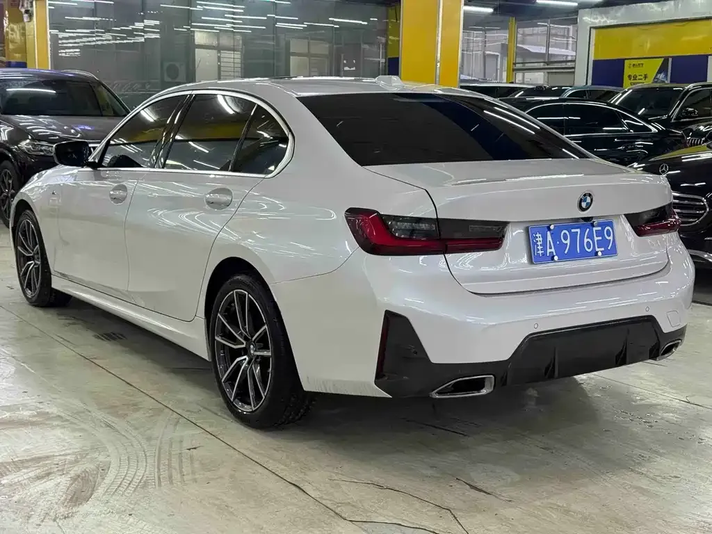 BMW 3 Series 2023 из CN, фото 5