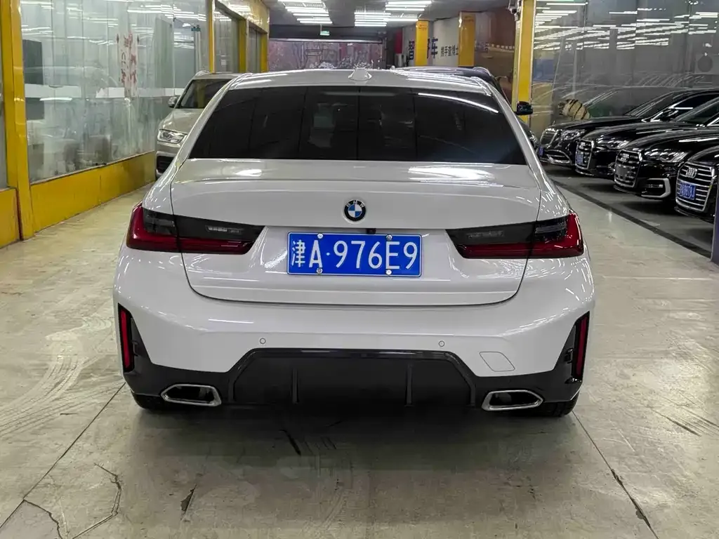 BMW 3 Series 2023 из CN, фото 4