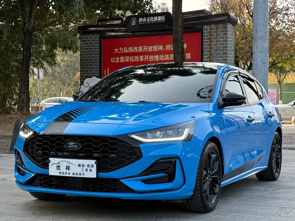 Ford Focus 2022 из CN, фото 1