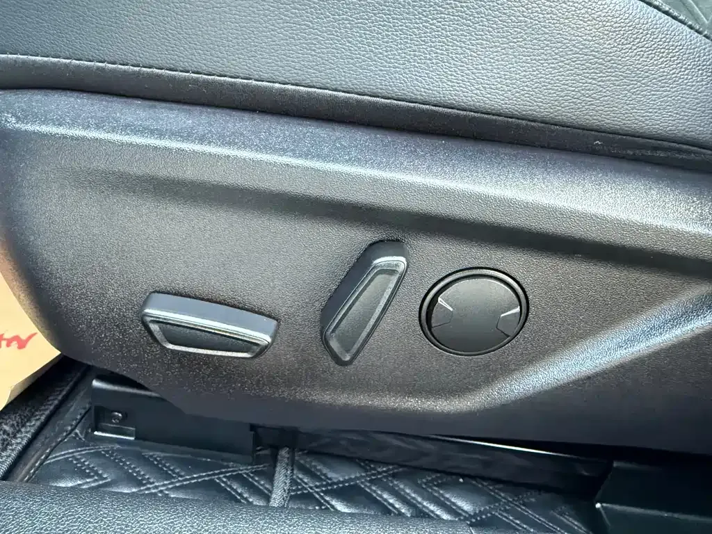 Ford Focus 2022 из CN, фото 10