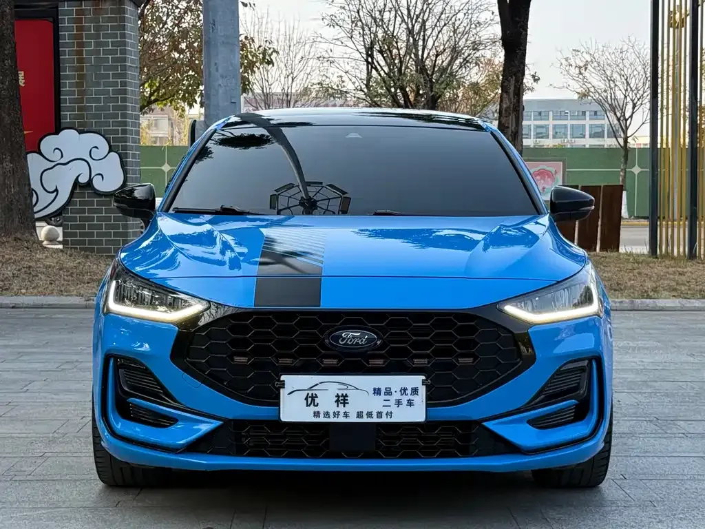 Ford Focus 2022 из CN, фото 6
