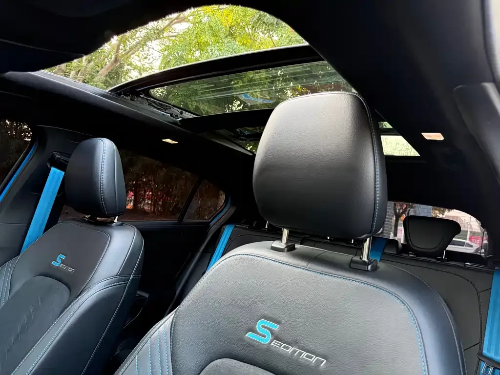 Ford Focus 2022 из CN, фото 5