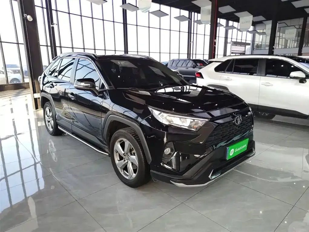 Toyota RAV4 2022 из CN, фото 3