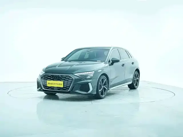 Audi A3 2021 из CN, фото 1