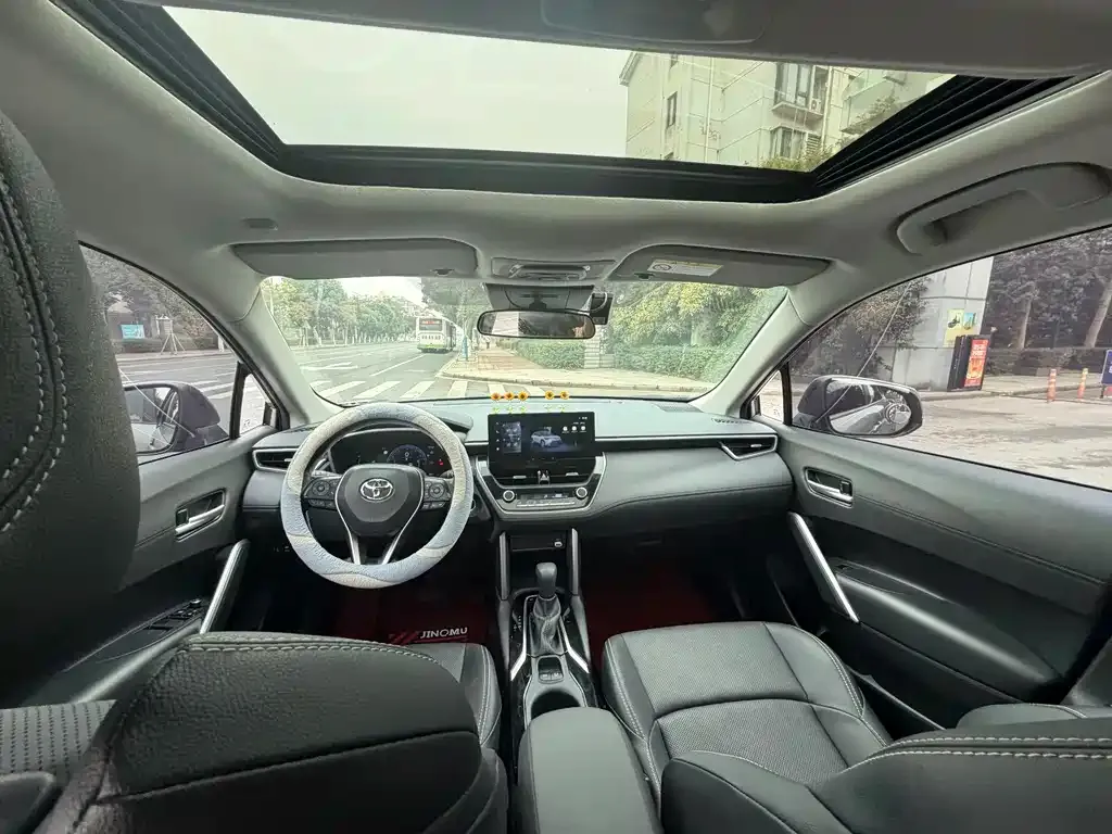 Toyota Frontlander 2023 из CN, фото 4
