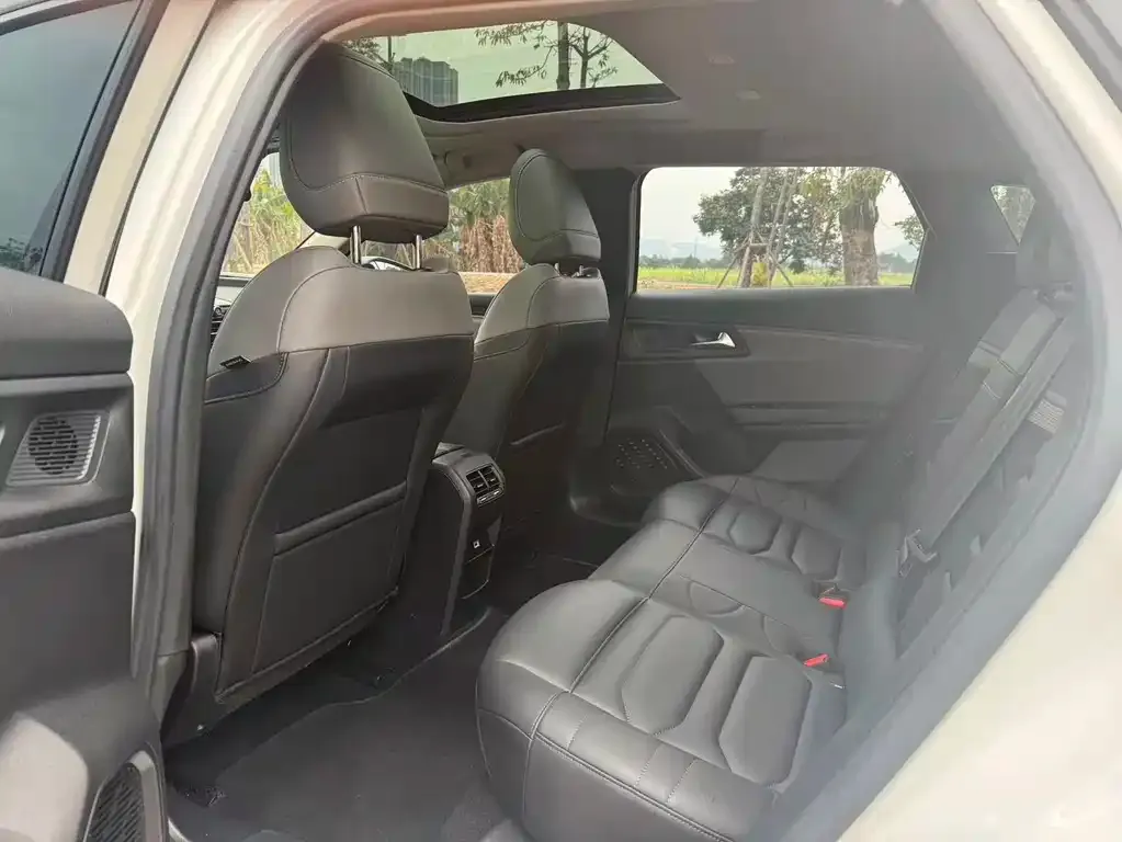 Citroen C5 X 2023 из CN, фото 4