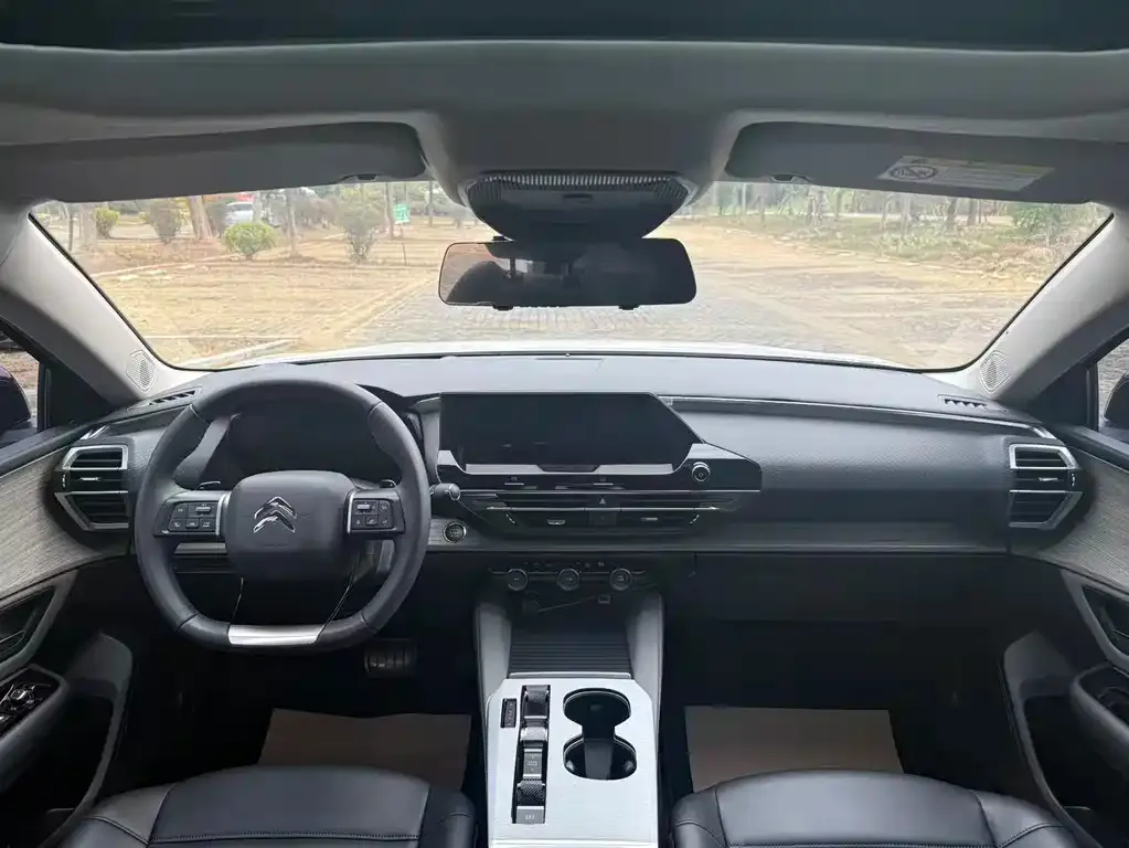 Citroen C5 X 2023 из CN, фото 6