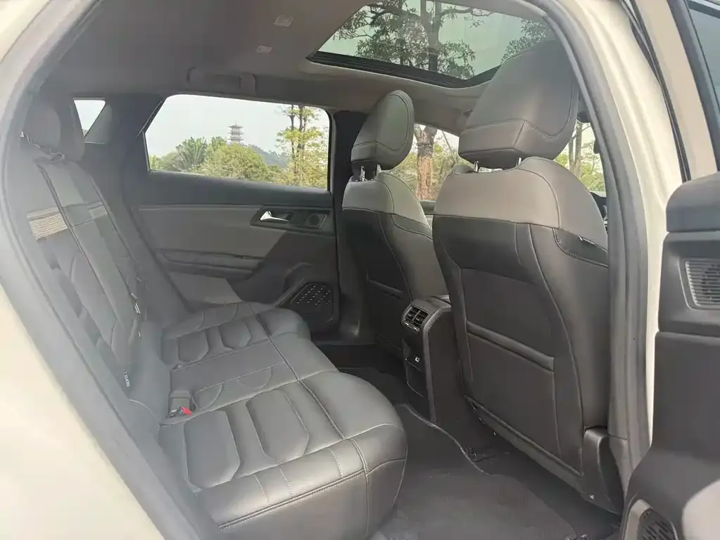 Citroen C5 X 2023 из CN, фото 7