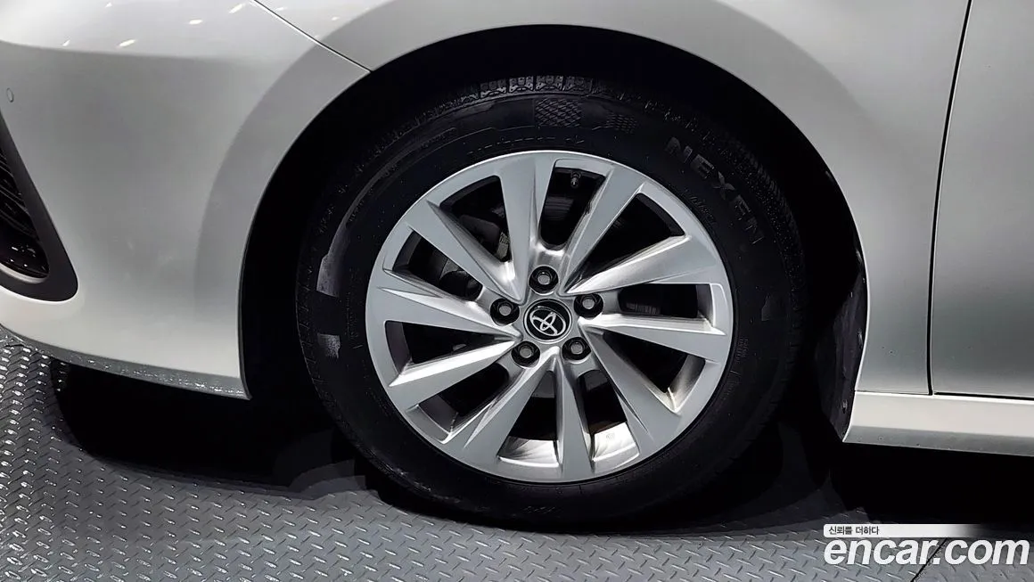 Toyota Camry 2022 из KR, фото 7