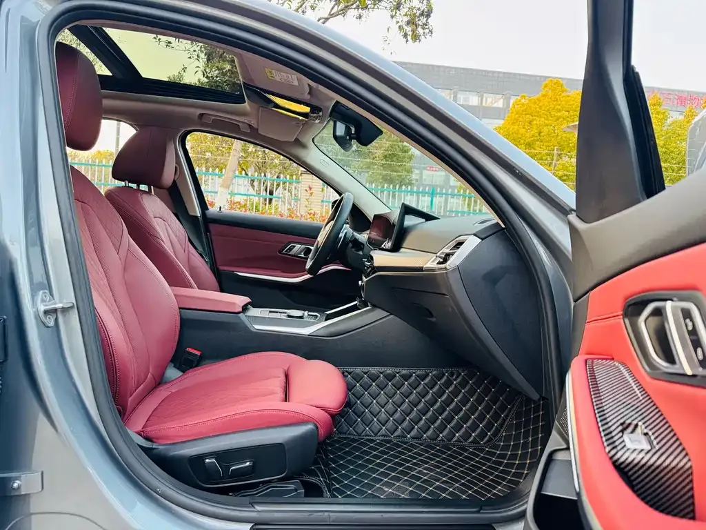 BMW 3 Series 2025 из CN, фото 8