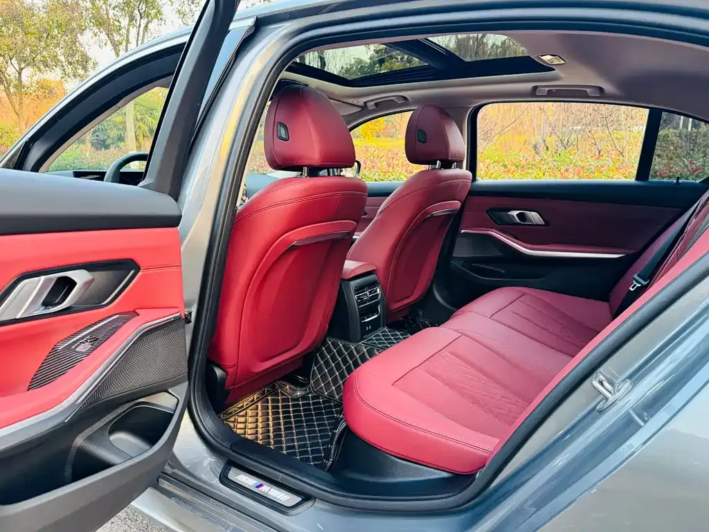 BMW 3 Series 2025 из CN, фото 6