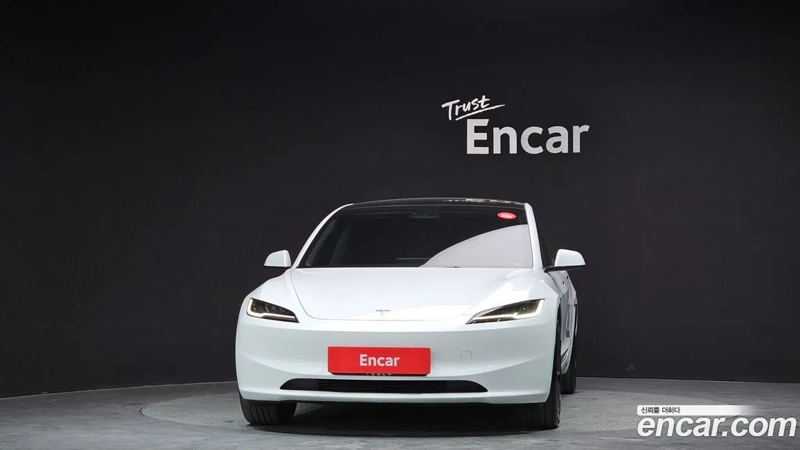 Tesla Model 3 — фото 7