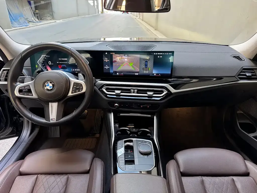 BMW 3 Series 2023 из CN, фото 2