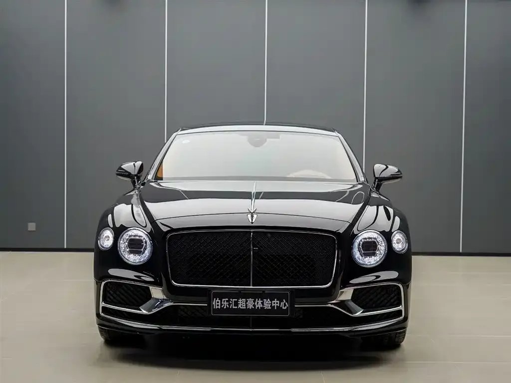 Bentley Flying Spur PHEV 2024 из CN, фото 2