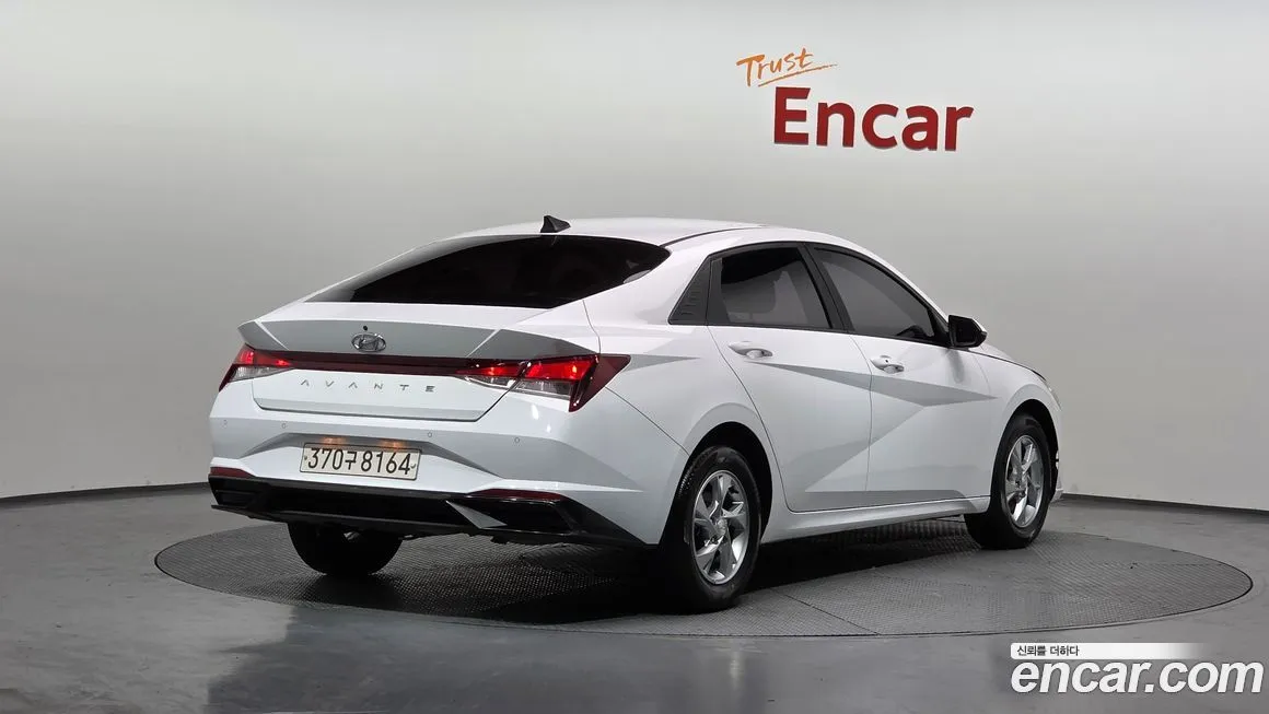 Hyundai AVANTE 2021 из KR, фото 2