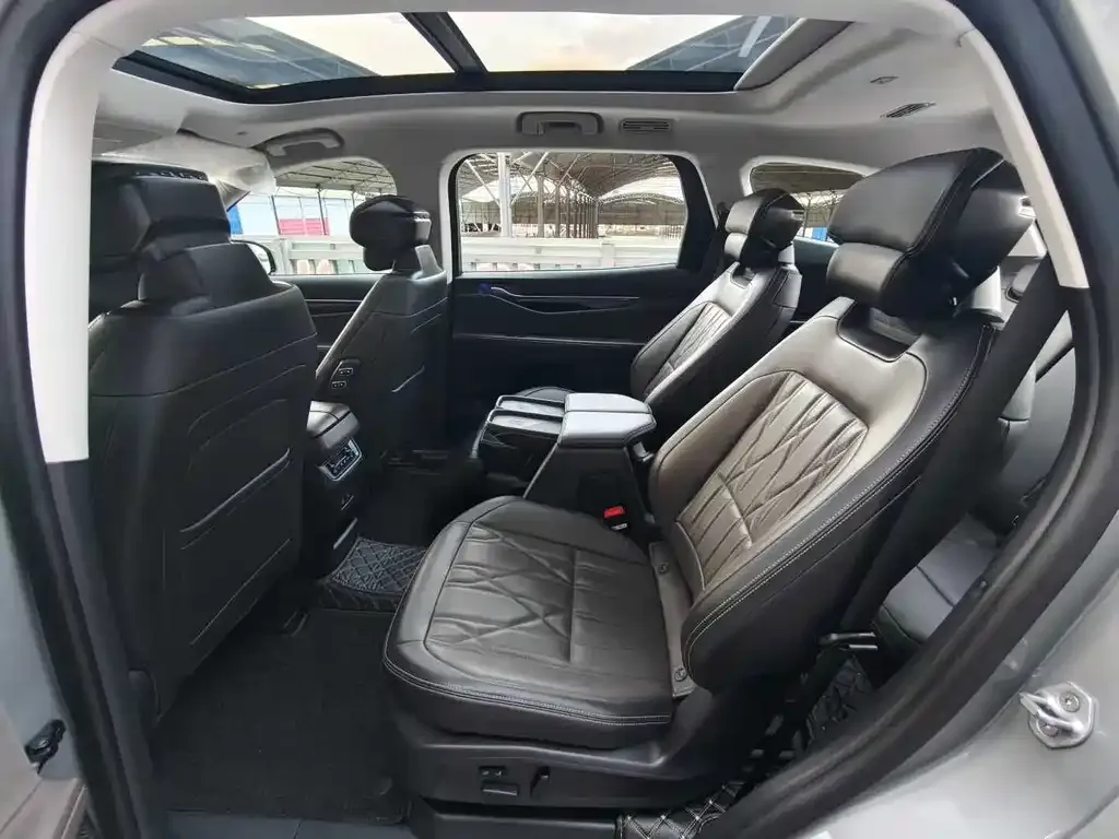 Ford Edge 2024 из CN, фото 8