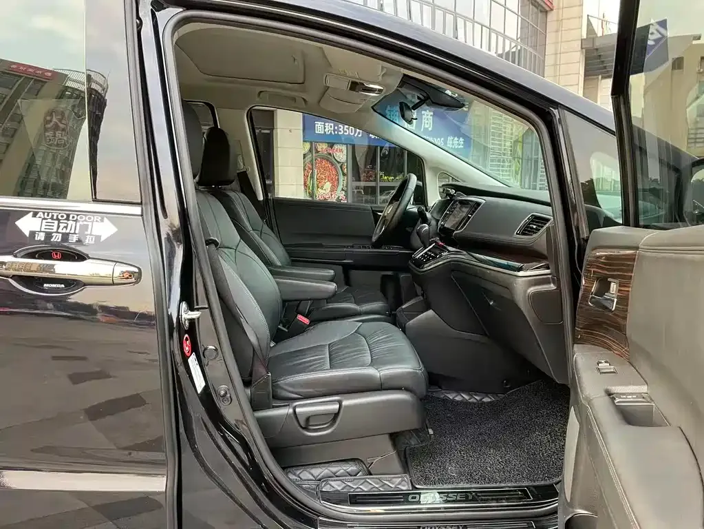 Honda Odyssey 2021 из CN, фото 10