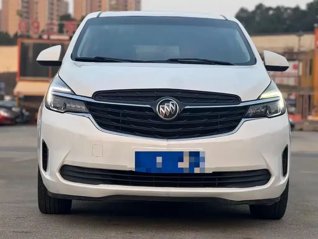 Buick GL8 2021 из CN, фото 2