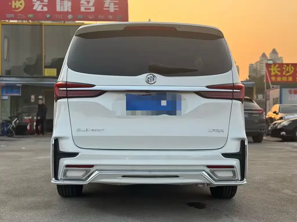 Buick GL8 2021 из CN, фото 3