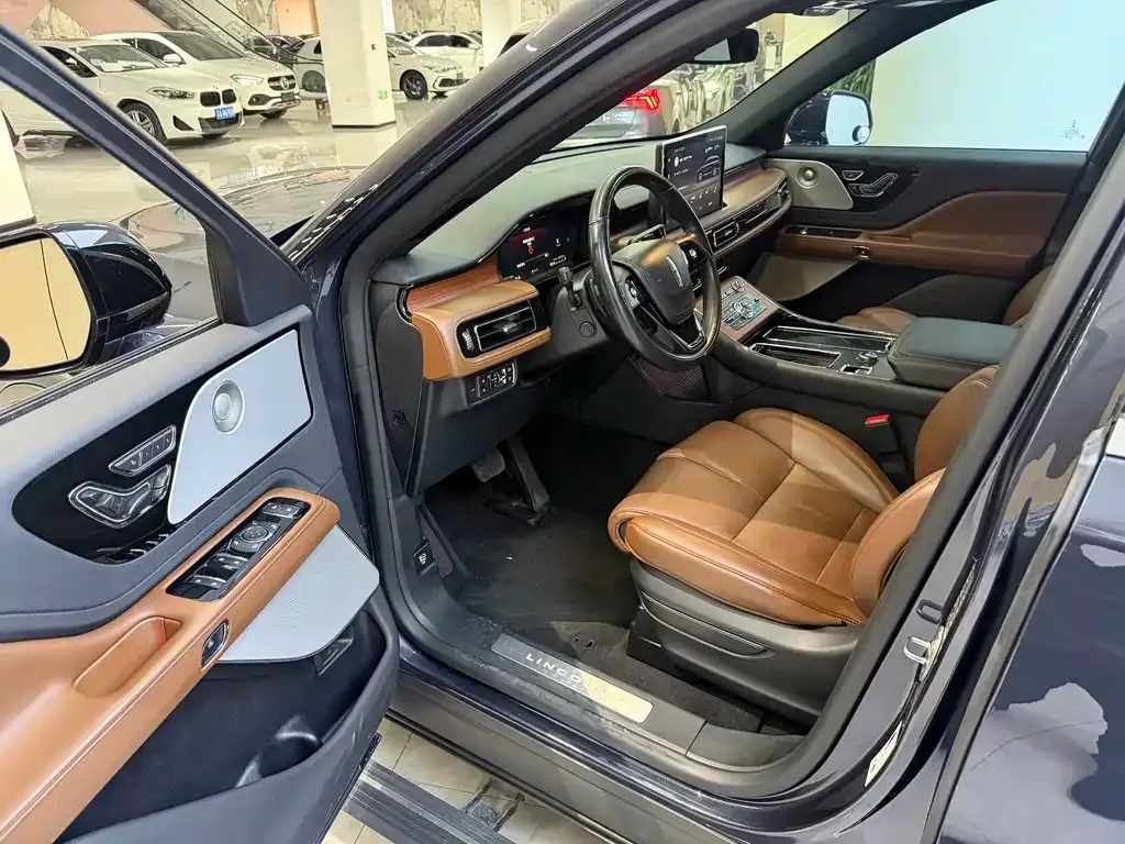 Lincoln Aviator 2021 из CN, фото 4