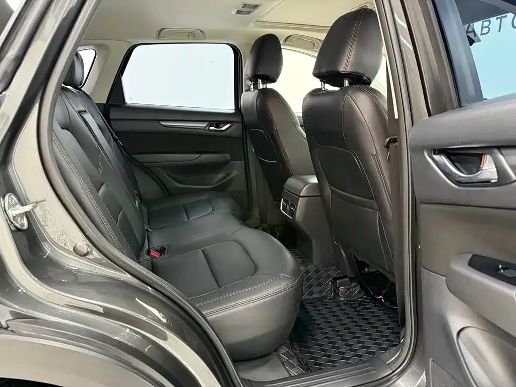 Mazda CX-5 2023 из CN, фото 9