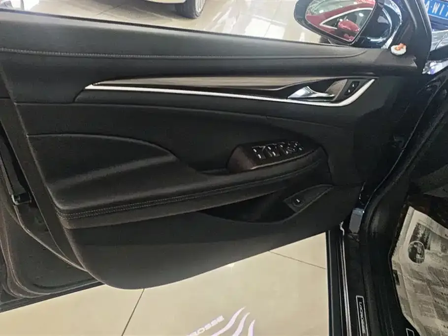 Buick LaCrosse 2022 из CN, фото 2