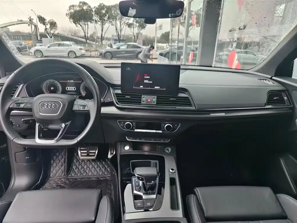 Audi Q5L 2023 из CN, фото 4