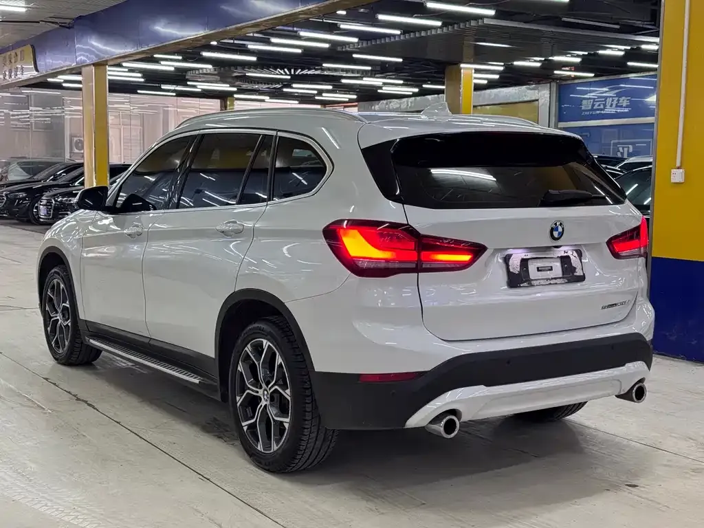 BMW X1 2021 из CN, фото 9