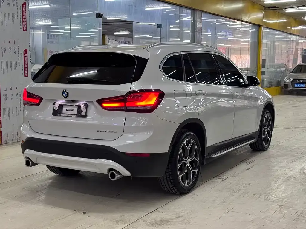 BMW X1 2021 из CN, фото 3